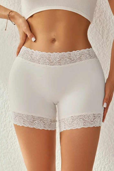 Gaćice sa nogavicama od čipke 24369 - Slika 2