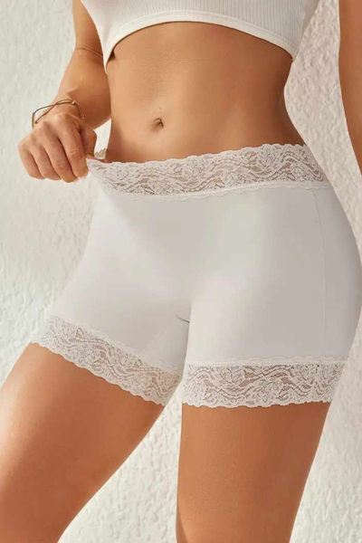 Gaćice sa nogavicama od čipke 24369 - Slika 4